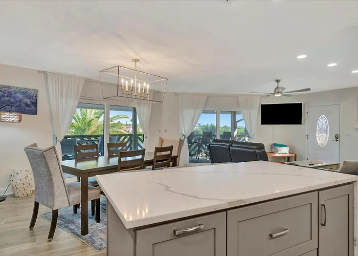 Beachfront 3b Family Waterview With Large Balcony Clearwater Beach